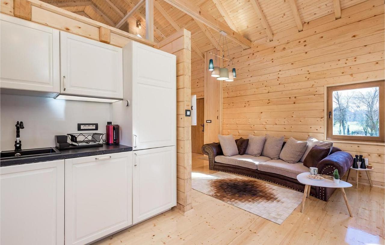 V'S Place - Wooden House With Heated Pool And Outdoor Sauna Otocac Ngoại thất bức ảnh