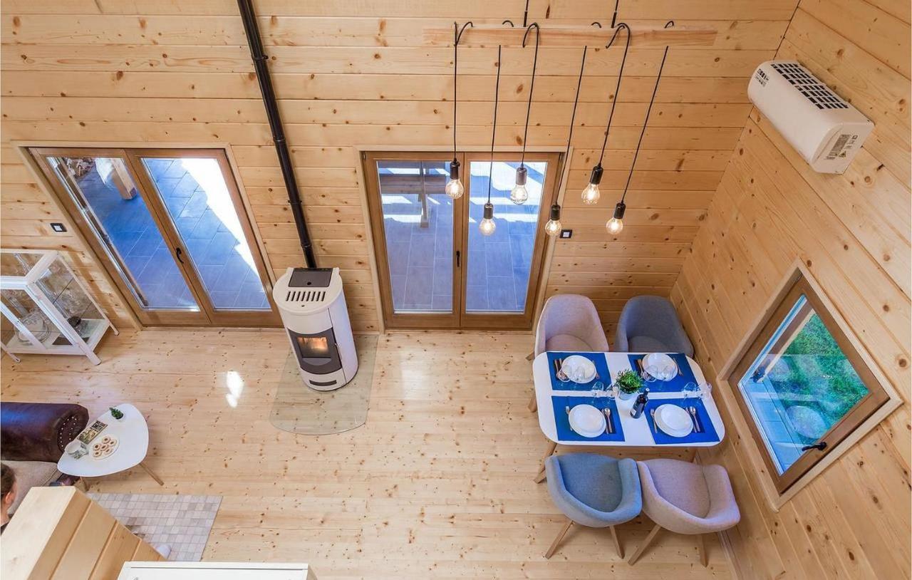 V'S Place - Wooden House With Heated Pool And Outdoor Sauna Otocac Ngoại thất bức ảnh