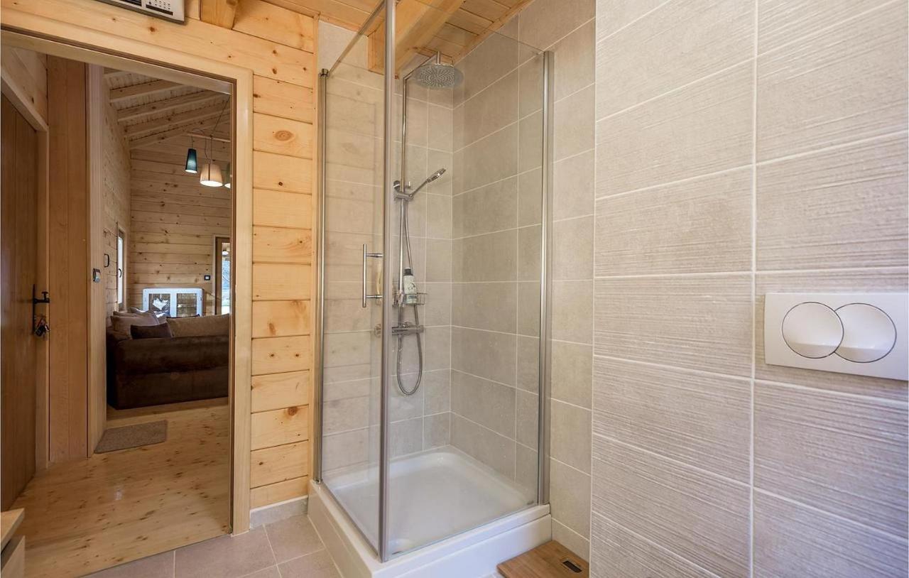 V'S Place - Wooden House With Heated Pool And Outdoor Sauna Otocac Ngoại thất bức ảnh