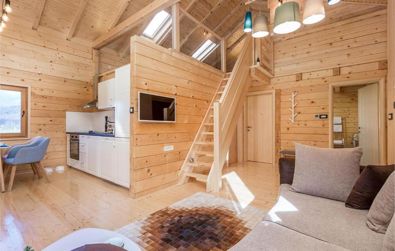 V'S Place - Wooden House With Heated Pool And Outdoor Sauna Otocac Ngoại thất bức ảnh